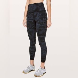 Lululemon Align Pant 25" Sz 6
Camo-black grey